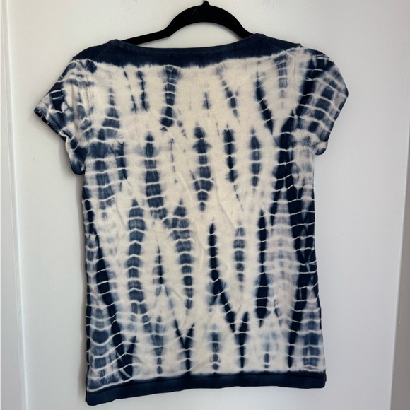 Kenneth Cole New York Navy and Cream Short Sleeve Tee - Picture 4 of 4